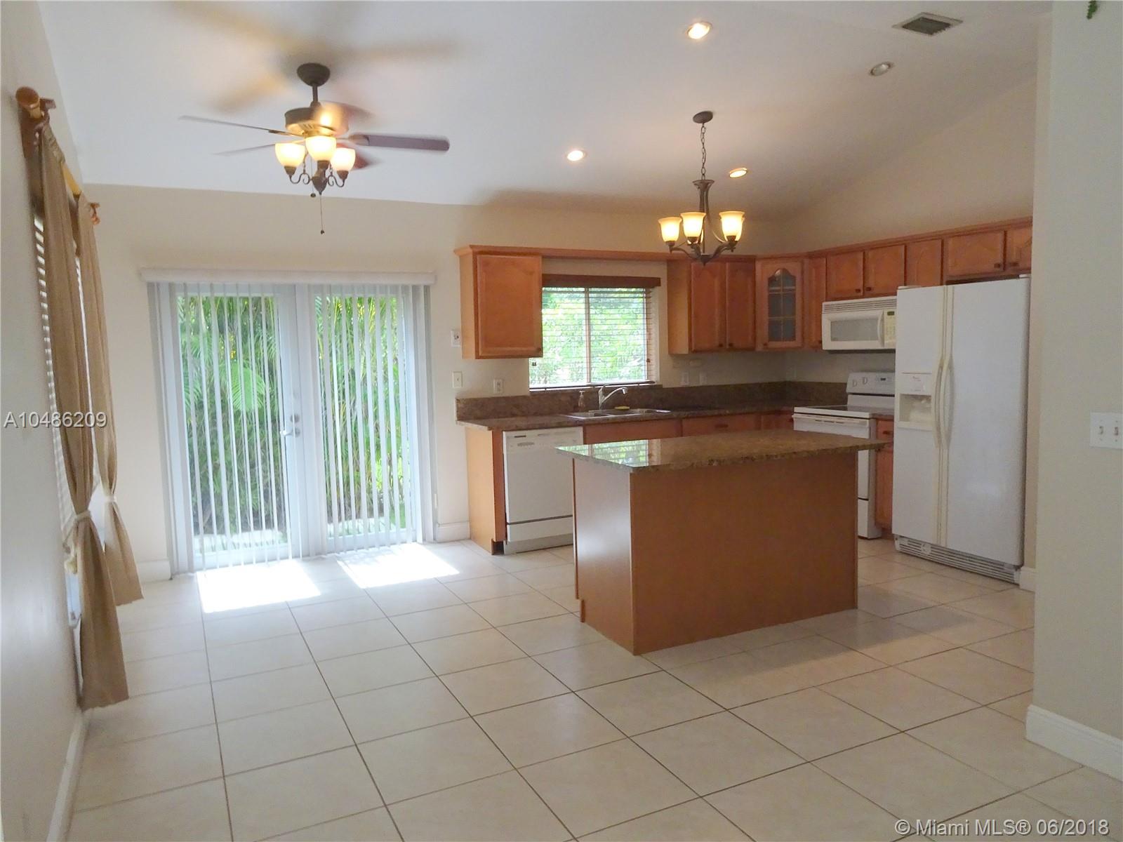 BRIDGEWATER AT PLANTATION - Residential Lease