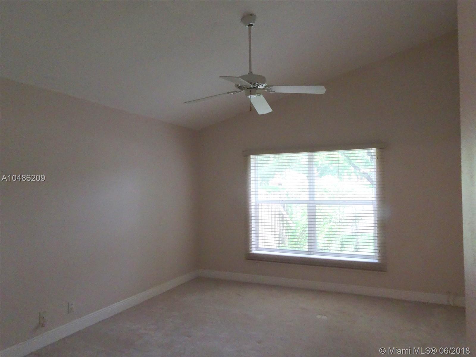 BRIDGEWATER AT PLANTATION - Residential Lease