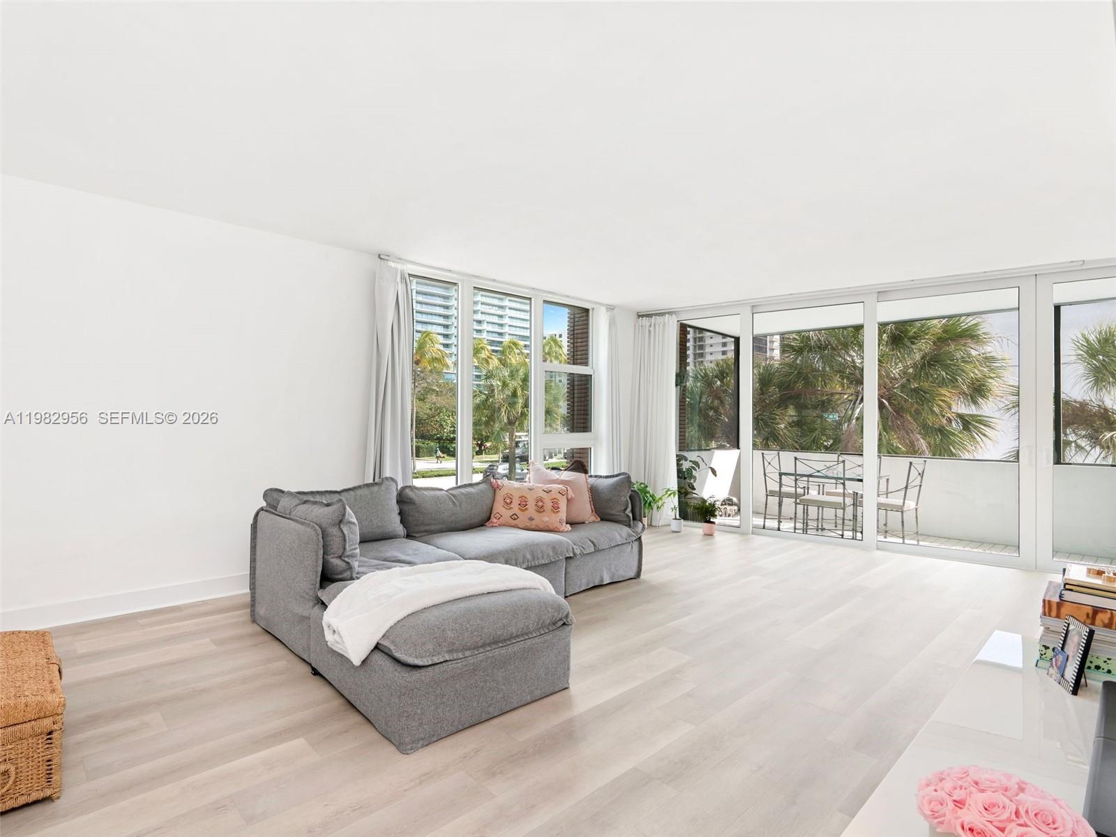 10210 LANAI CONDO - Residential