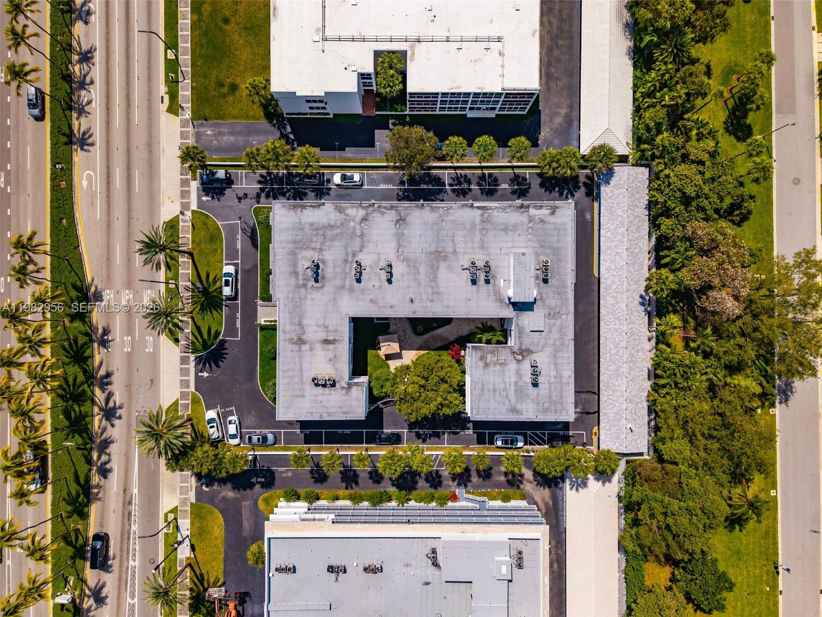 10210 LANAI CONDO - Residential