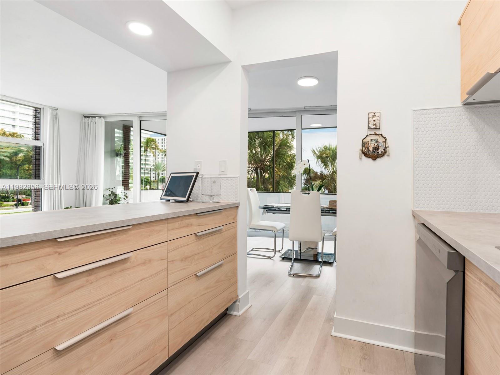 10210 LANAI CONDO - Residential