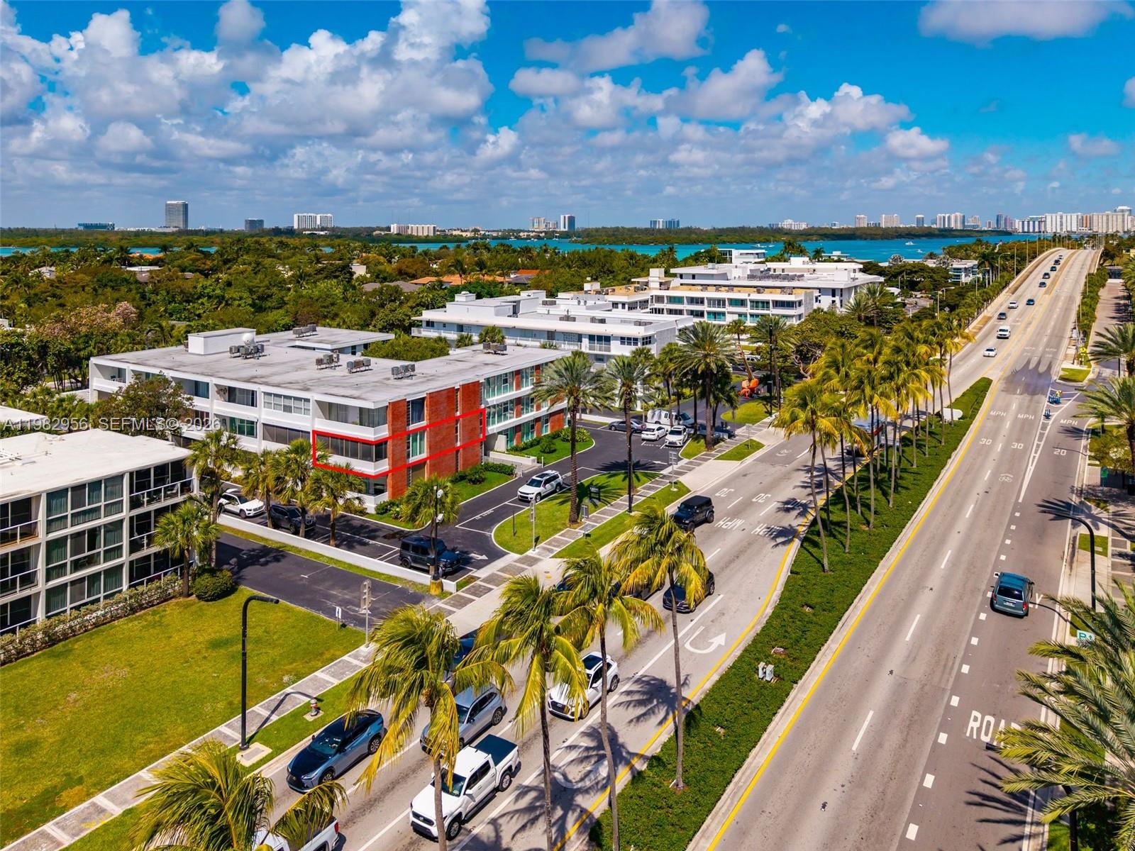 10210 LANAI CONDO - Residential