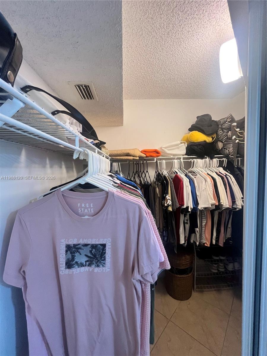 KEYS GATE CONDO NO SEVEN - Residential