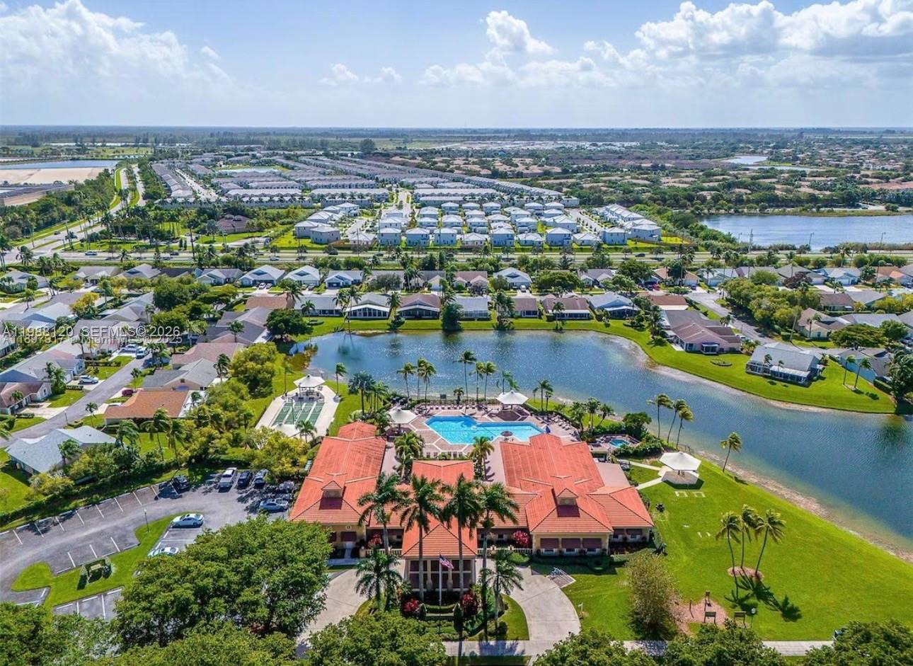 KEYS GATE CONDO NO SEVEN - Residential