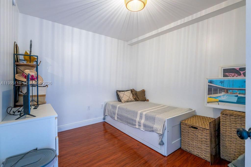 VILLAGGIO IN THE GROVE TO - Residential