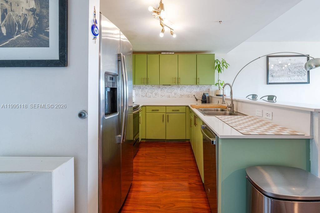 VILLAGGIO IN THE GROVE TO - Residential