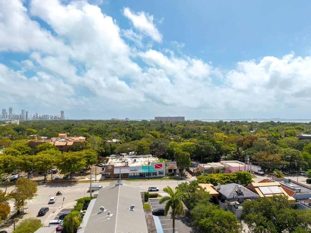 VILLAGGIO IN THE GROVE TO - Residential