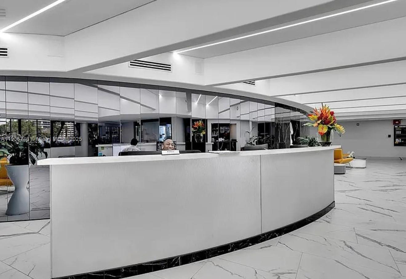 LA MER ESTATES WEST CONDO - Residential Lease