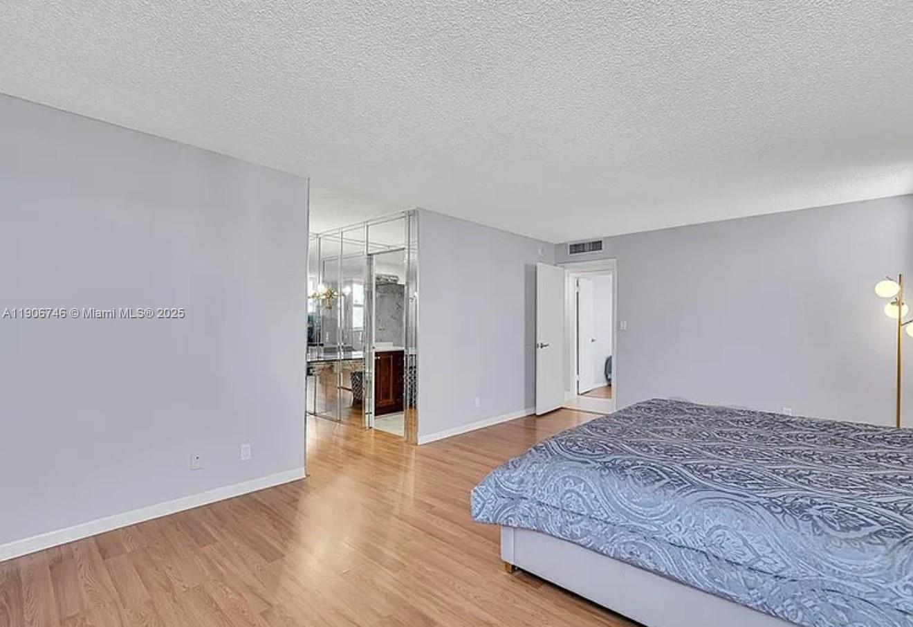 LA MER ESTATES WEST CONDO - Residential Lease