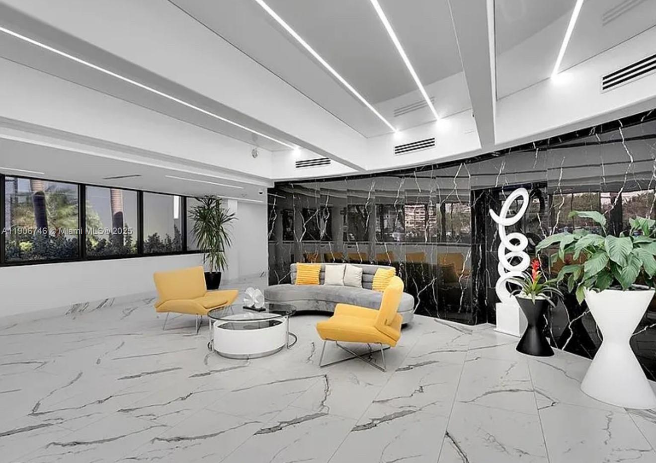 LA MER ESTATES WEST CONDO - Residential Lease