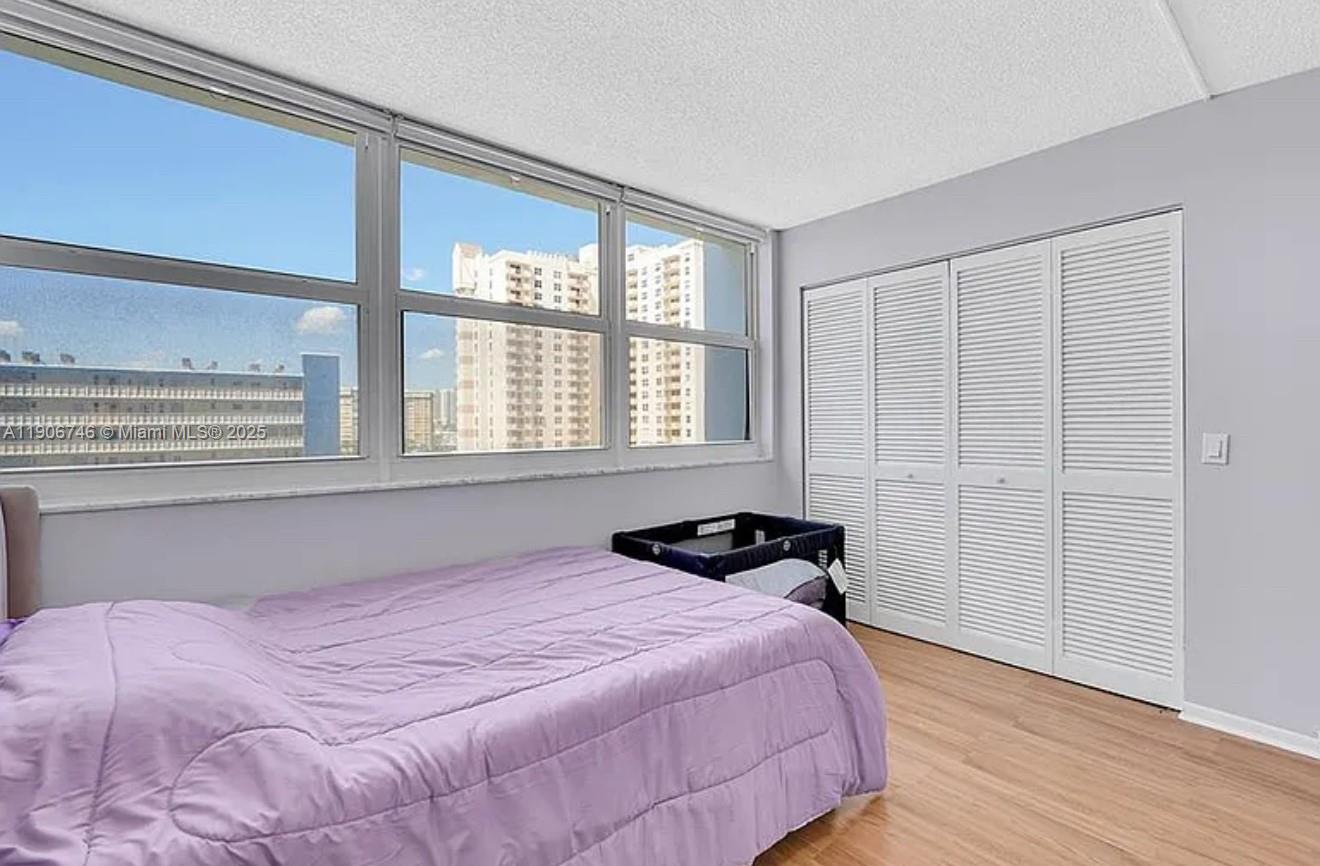 LA MER ESTATES WEST CONDO - Residential Lease