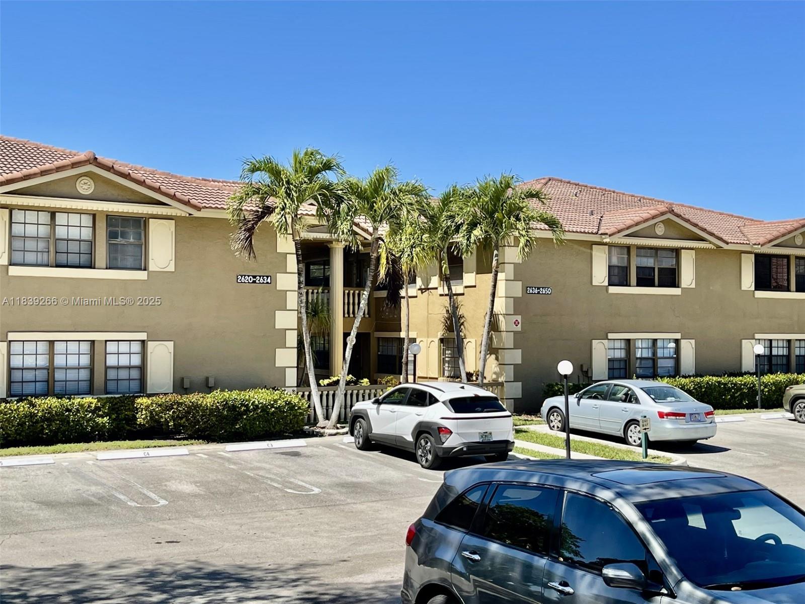 CORAL SPRINGS ESTATE TOWN - Residential Lease