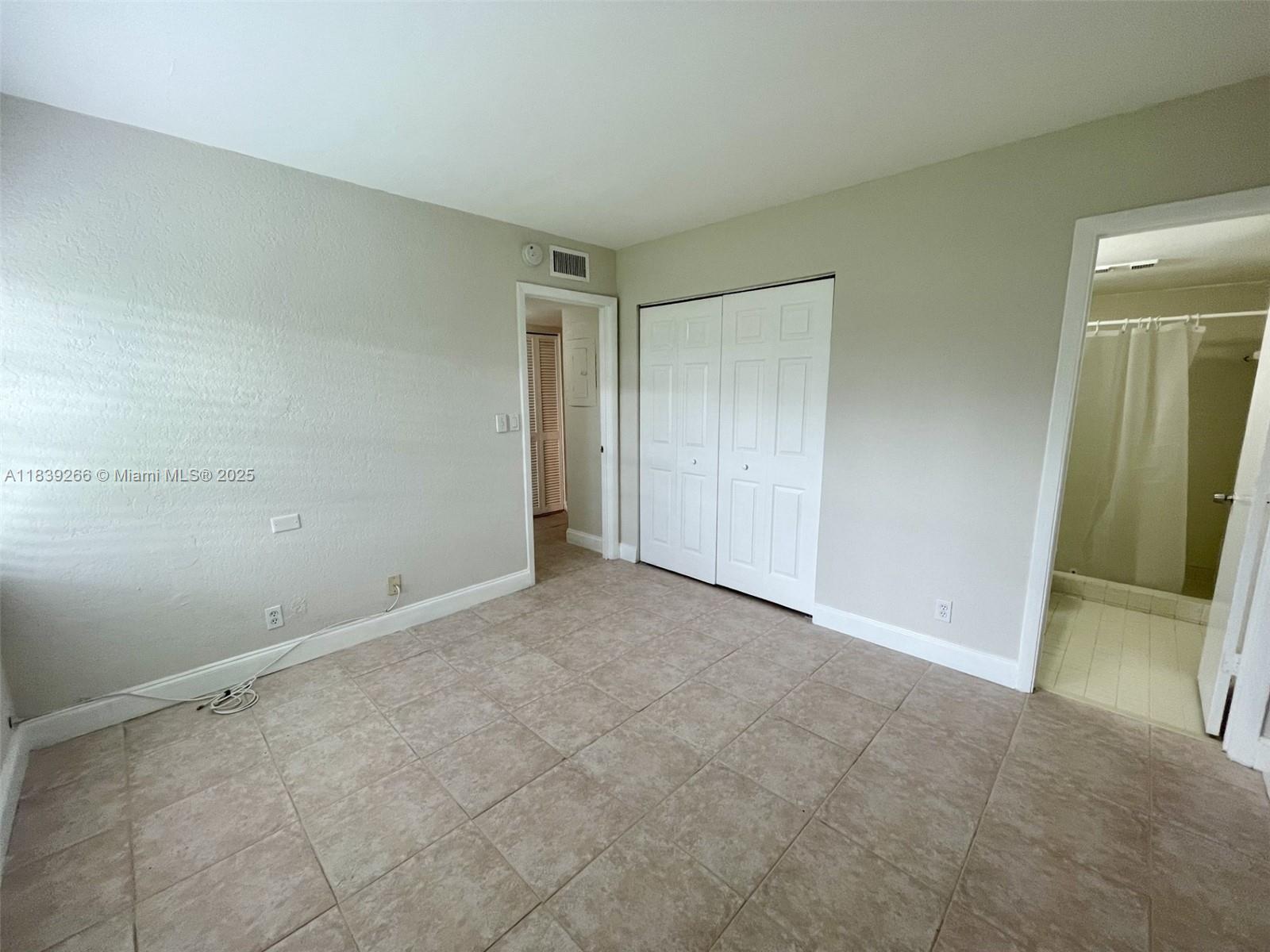 CORAL SPRINGS ESTATE TOWN - Residential Lease