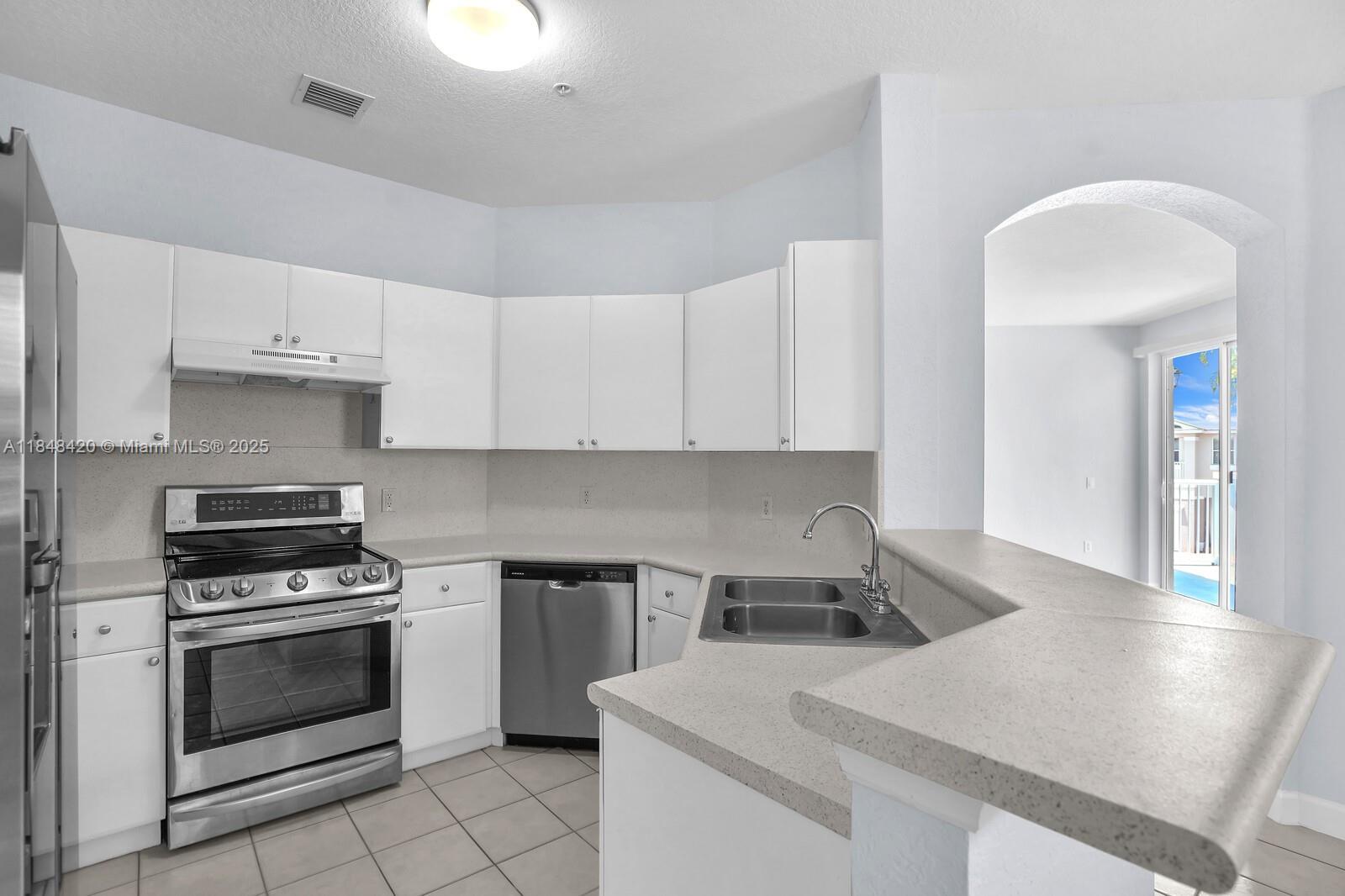 1013 Shoma Dr 1013
