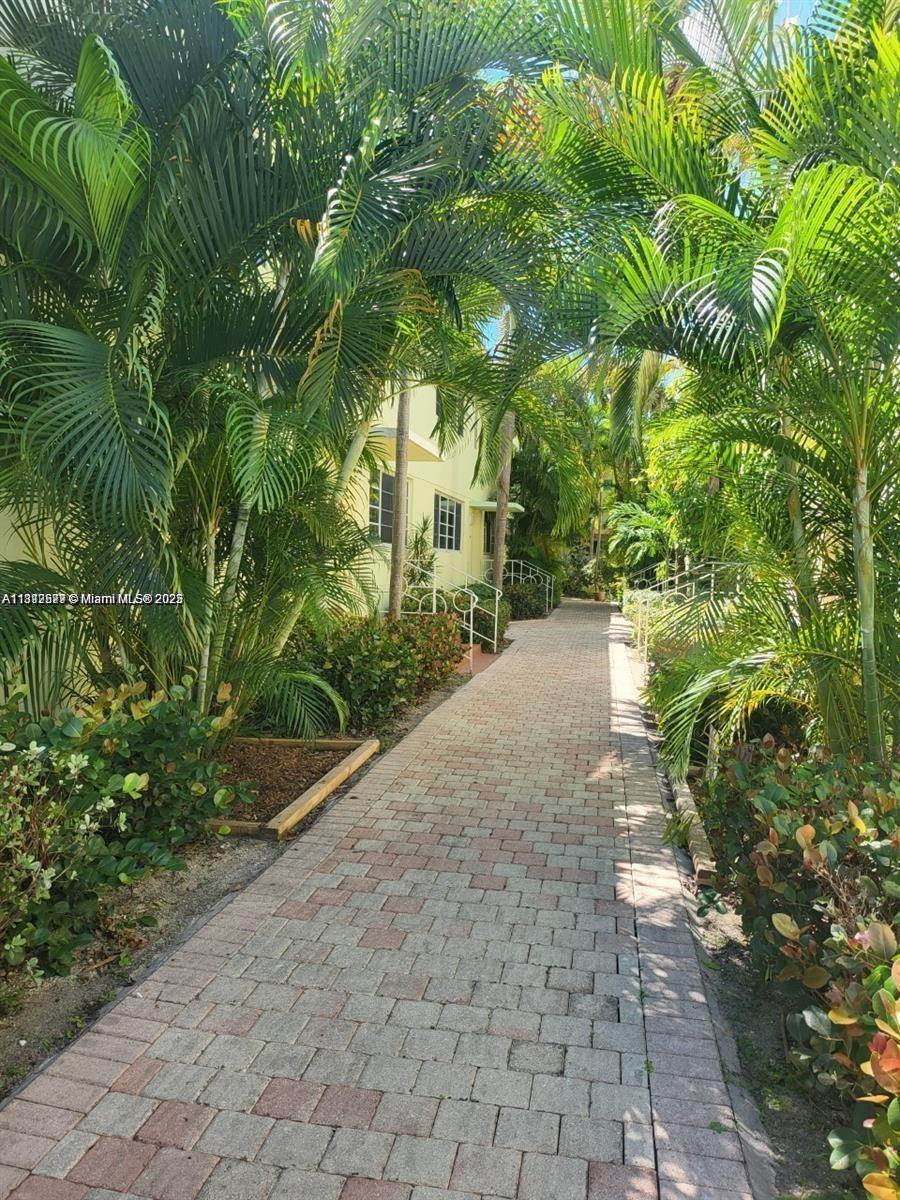 340 84th St 2, Miami Beach, Miami-Dade County, Florida - 2 Bedrooms  
1 Bathrooms - 