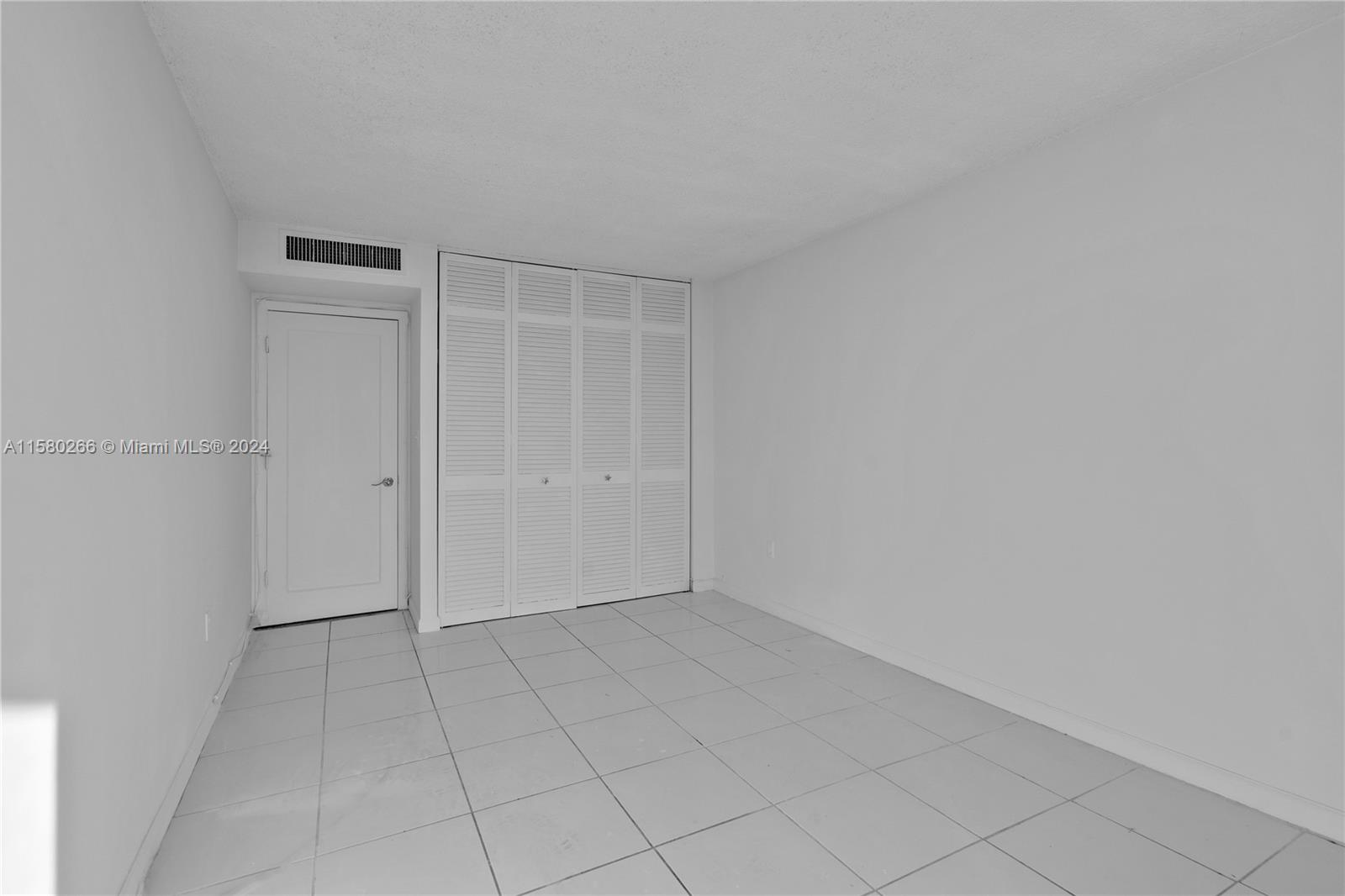 HARDING HALL CONDOMINIUM - Residential Lease