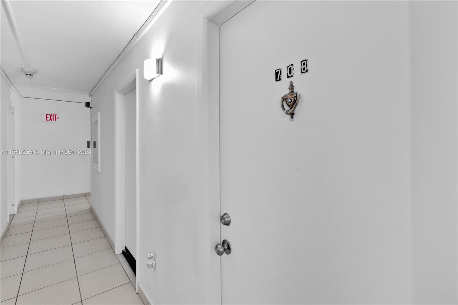 HARDING HALL CONDOMINIUM - Residential Lease