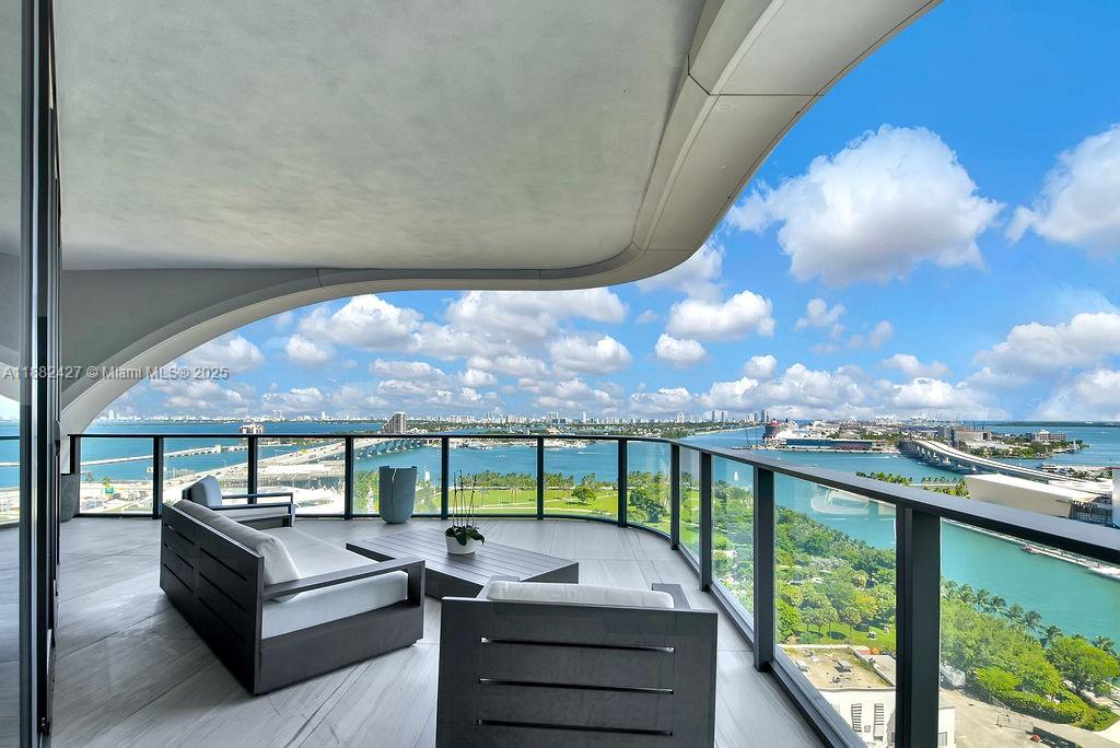 ONE THOUSAND MUSEUM - Residential Lease