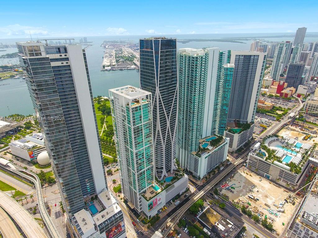 ONE THOUSAND MUSEUM - Residential Lease