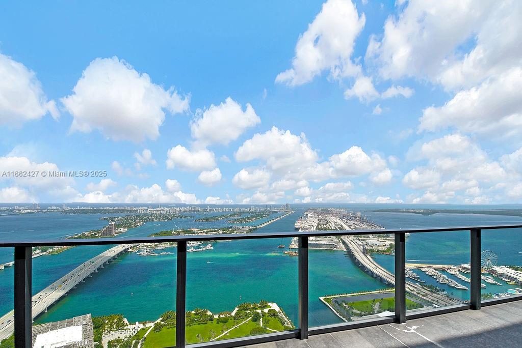 ONE THOUSAND MUSEUM - Residential Lease