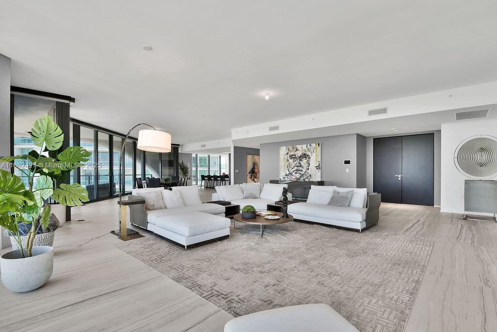 ONE THOUSAND MUSEUM - Residential Lease