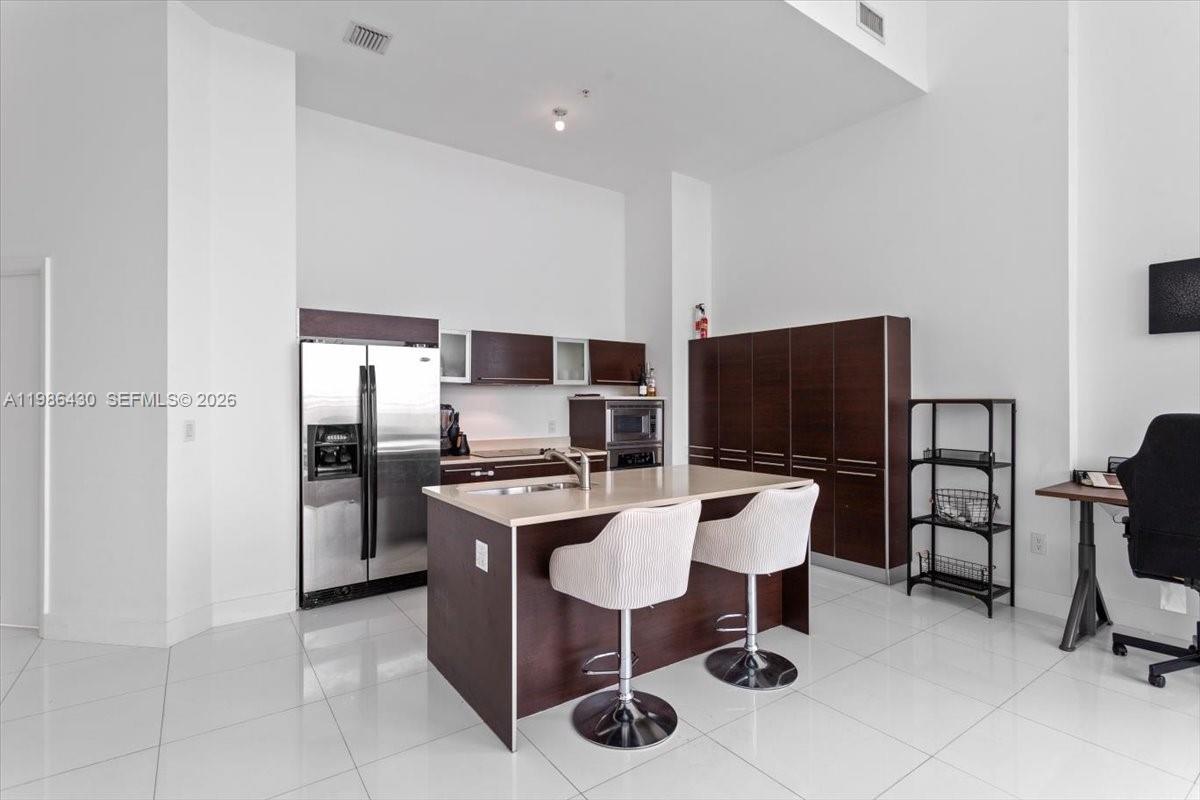 QUANTUM ON THE BAY CONDO - Residential Lease