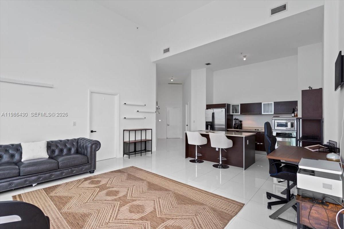 QUANTUM ON THE BAY CONDO - Residential Lease