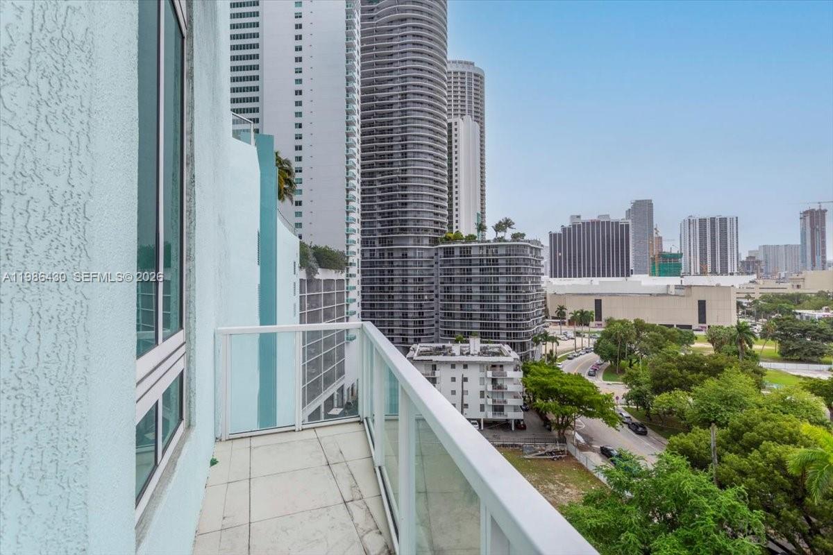 QUANTUM ON THE BAY CONDO - Residential Lease