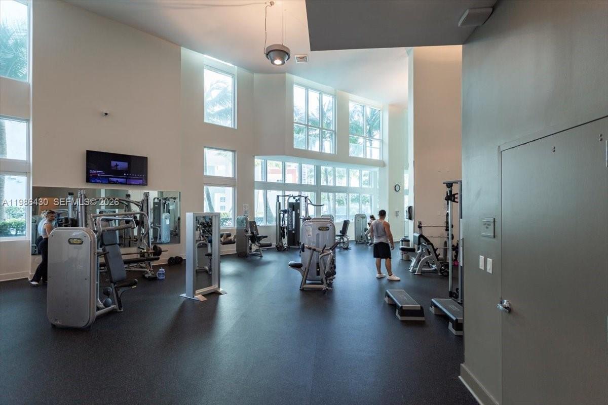 QUANTUM ON THE BAY CONDO - Residential Lease