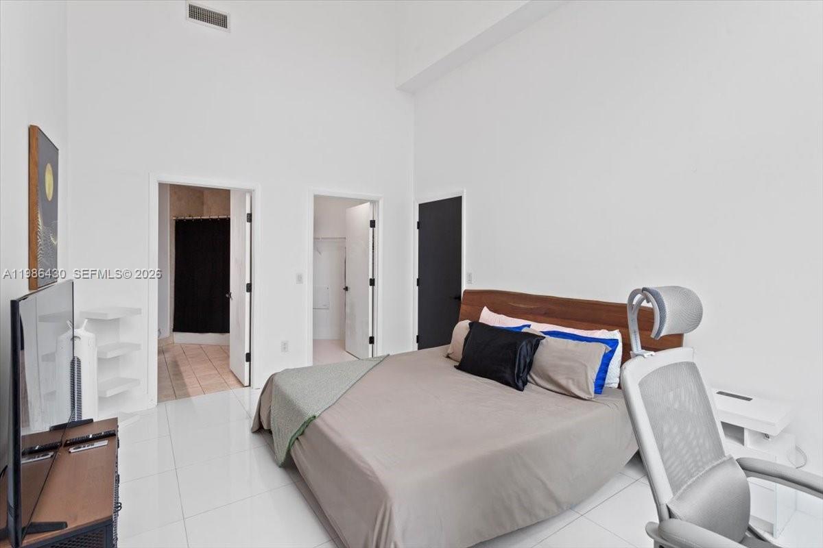 QUANTUM ON THE BAY CONDO - Residential Lease