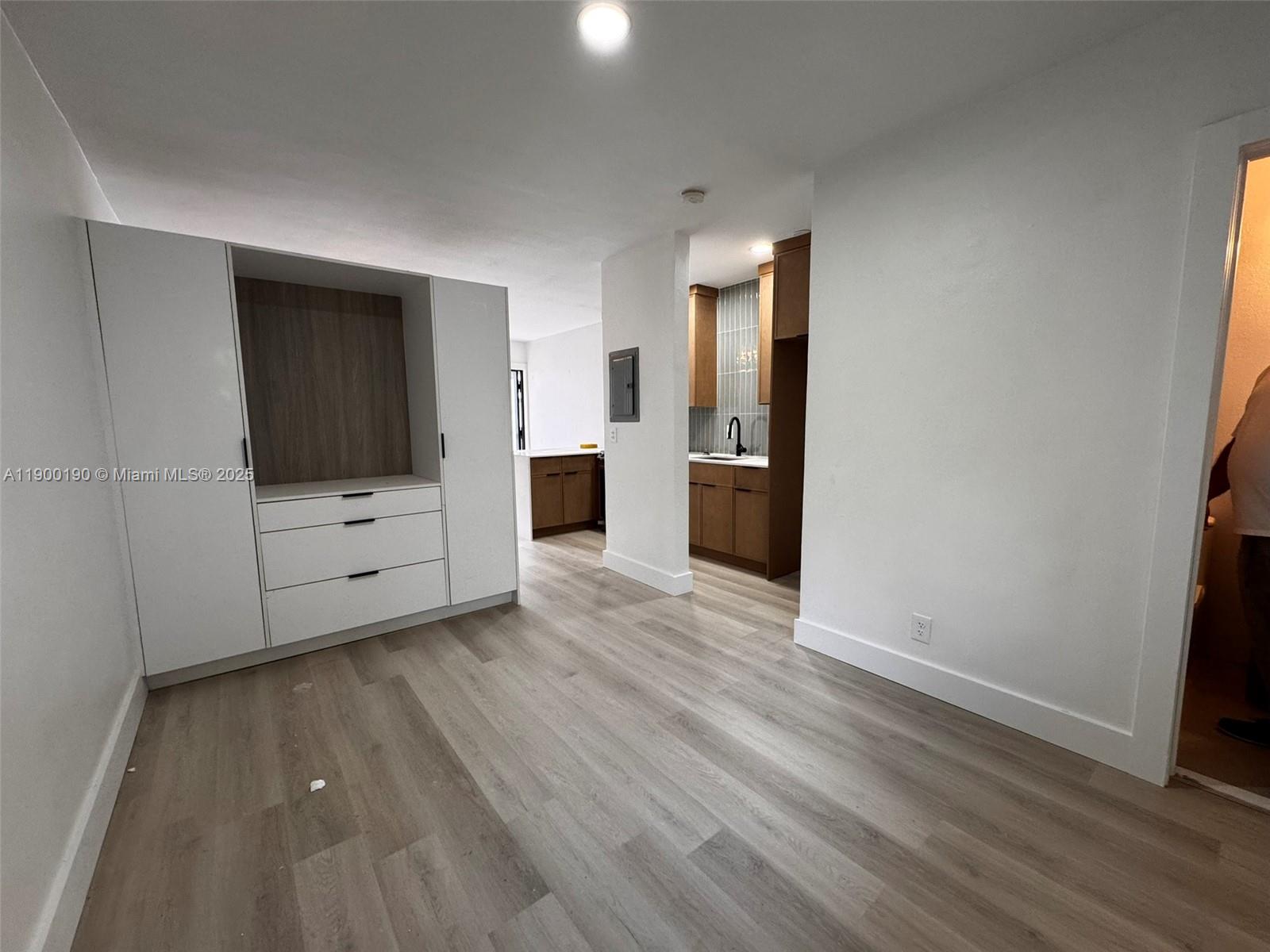 C GAB DOUGLAS SEC - Residential Lease