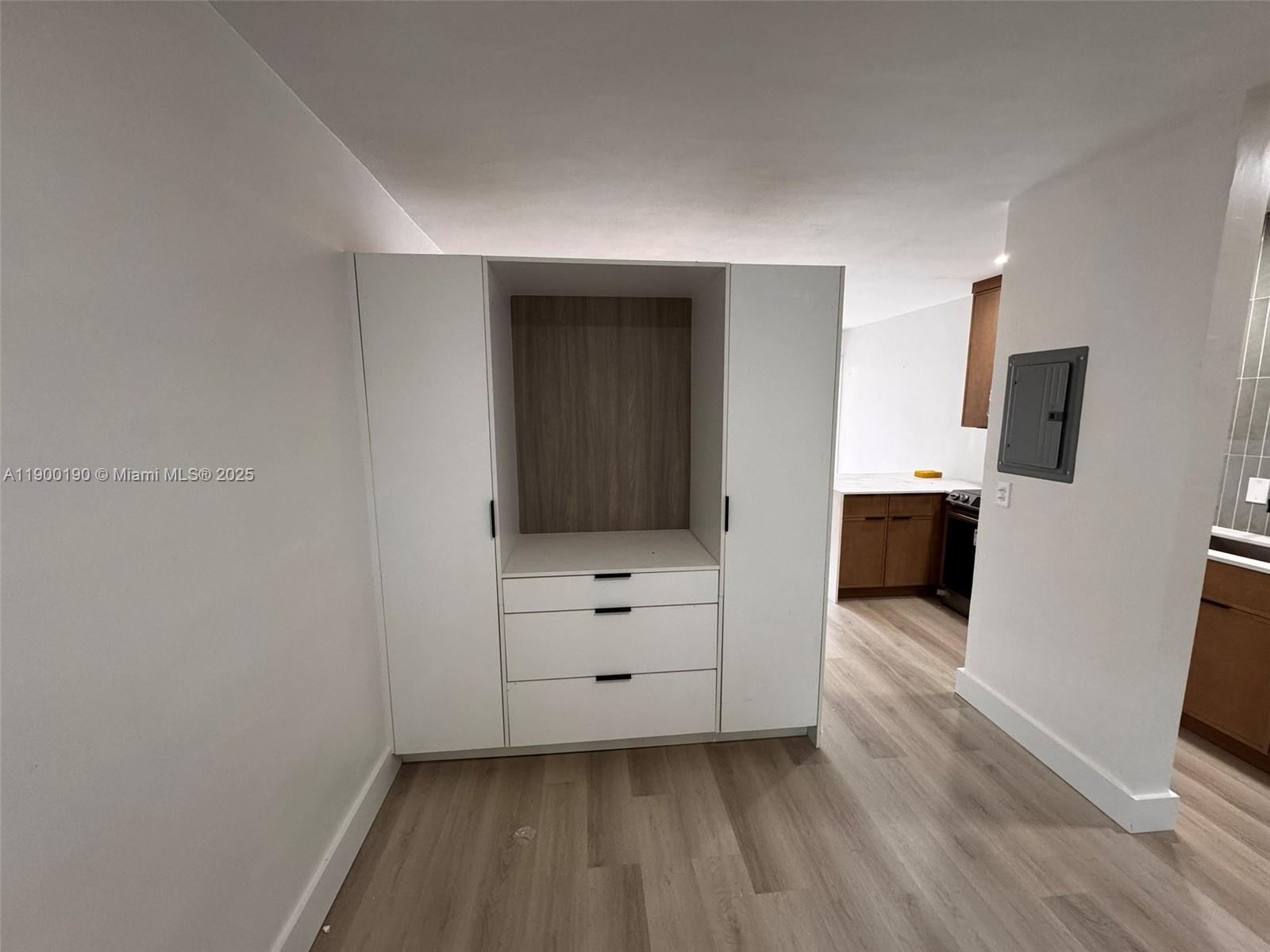 C GAB DOUGLAS SEC - Residential Lease