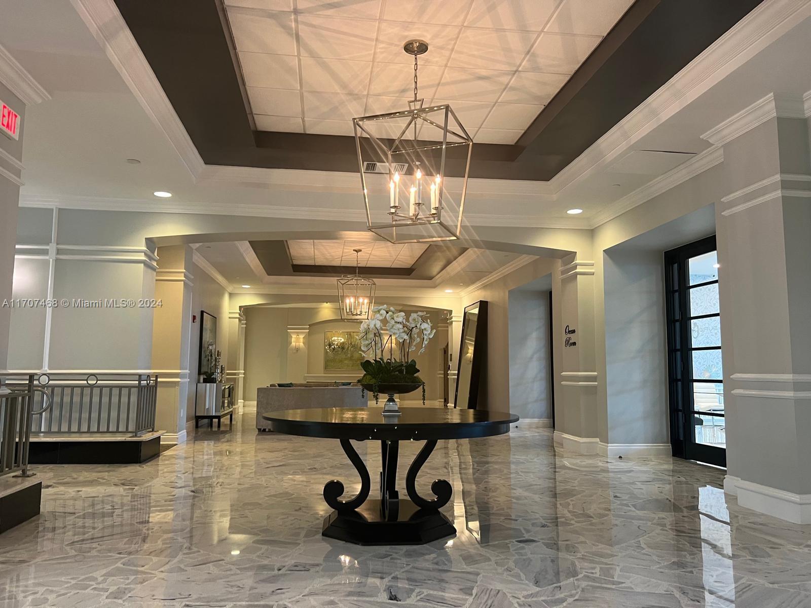 WAVE CONDO - Residential