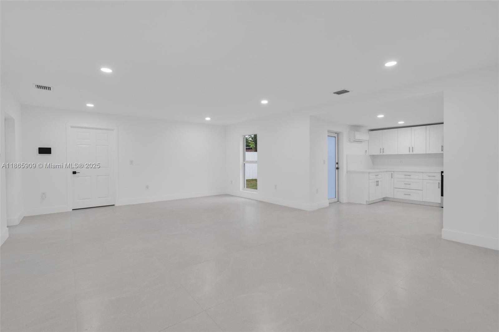 301 NW 108th St