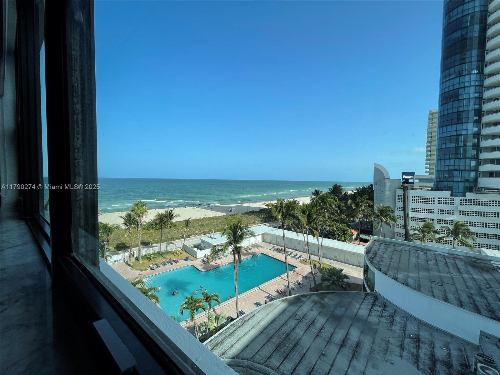 6345 Collins Ave 738