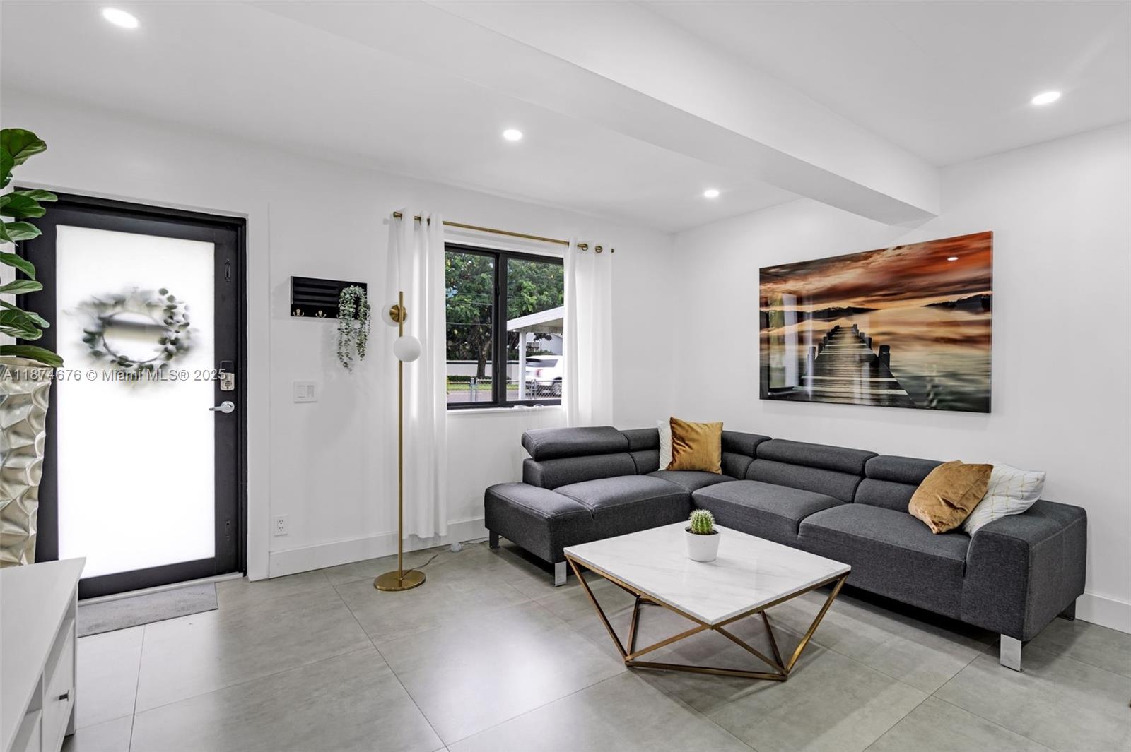 LINCOLN CITY SEC G - Residential