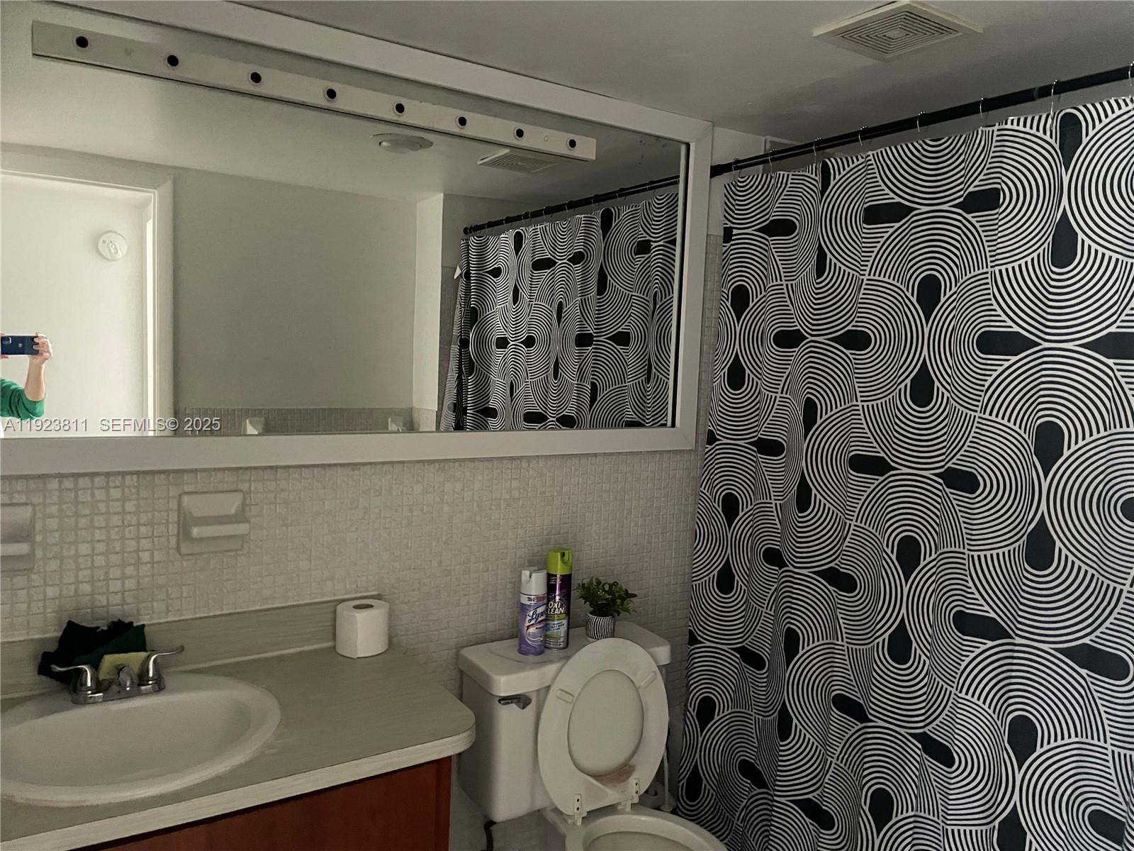 1475 TERRA TOWERS CONDO - Residential Lease