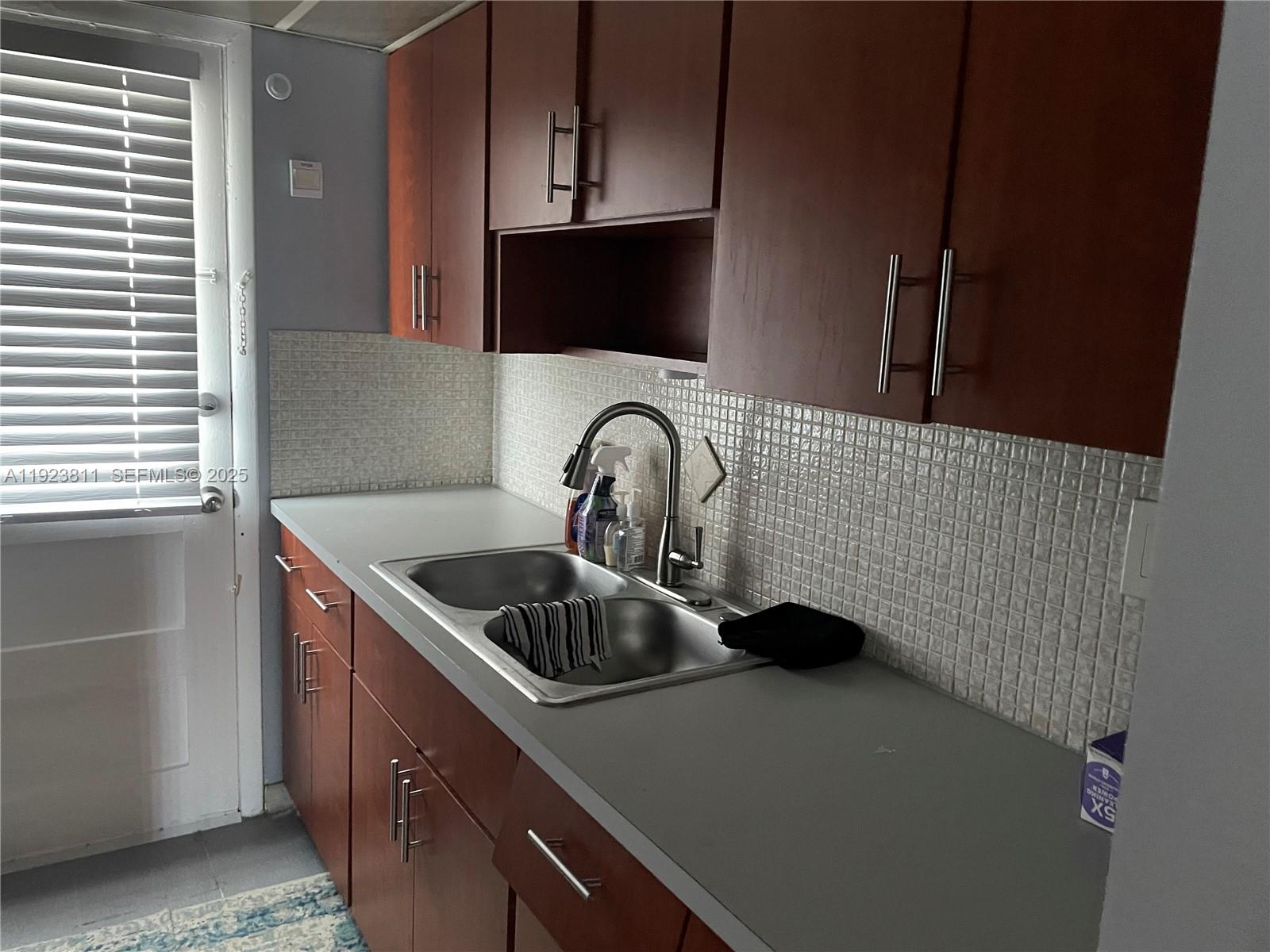 1475 TERRA TOWERS CONDO - Residential Lease