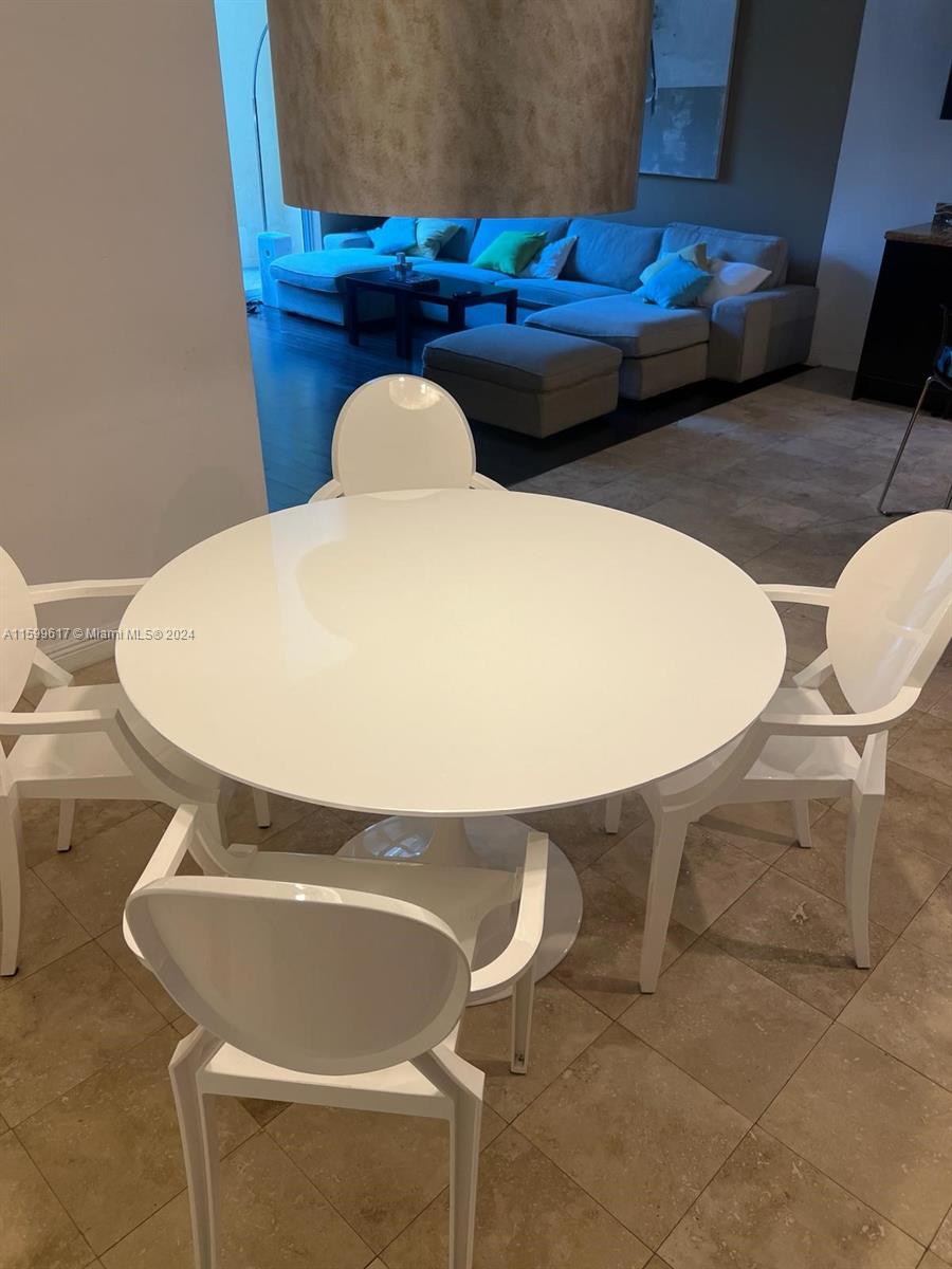DUO CONDOMINIUM EAST - Residential