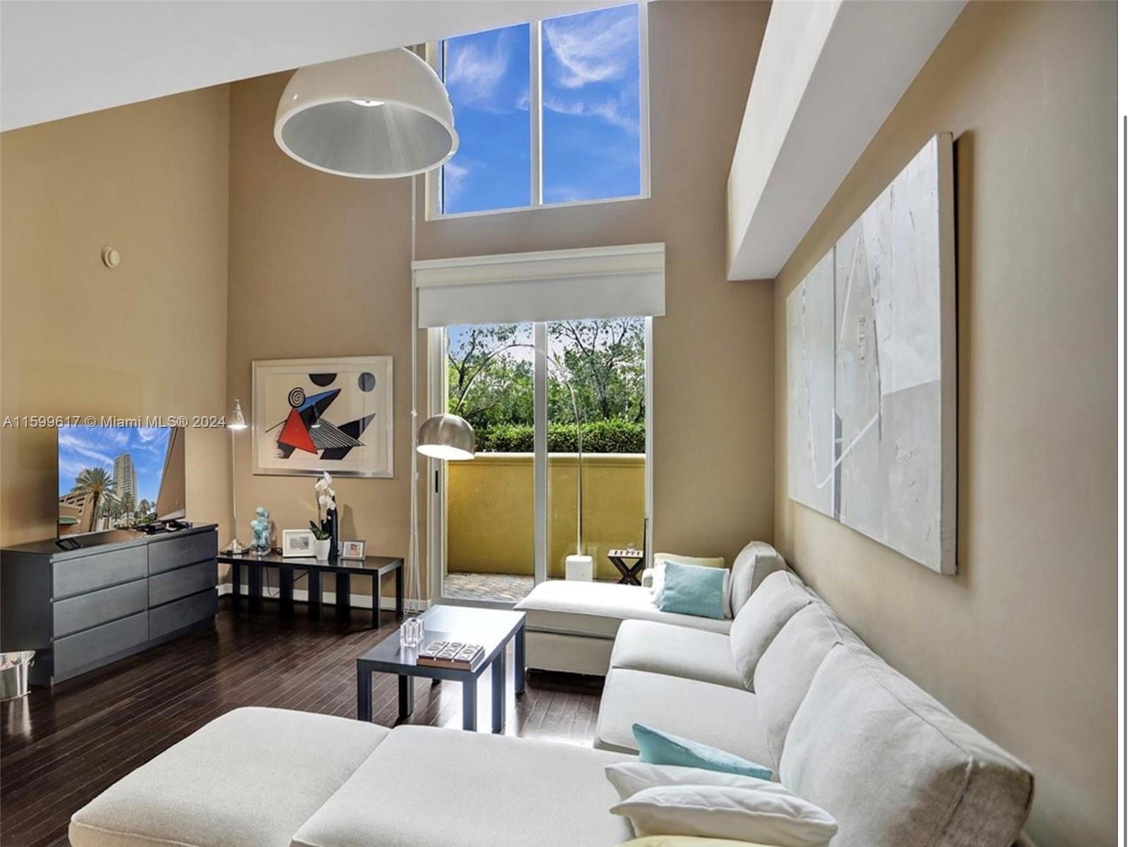 DUO CONDOMINIUM EAST - Residential