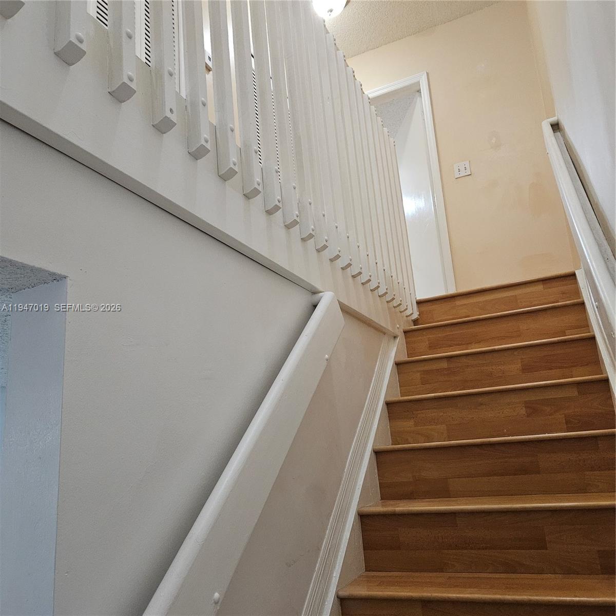 KENDALE LAKES NORTH SEC 9 - Residential