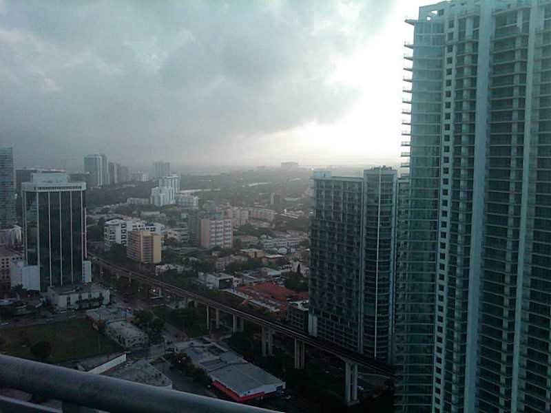 WIND CONDO - Residential Lease