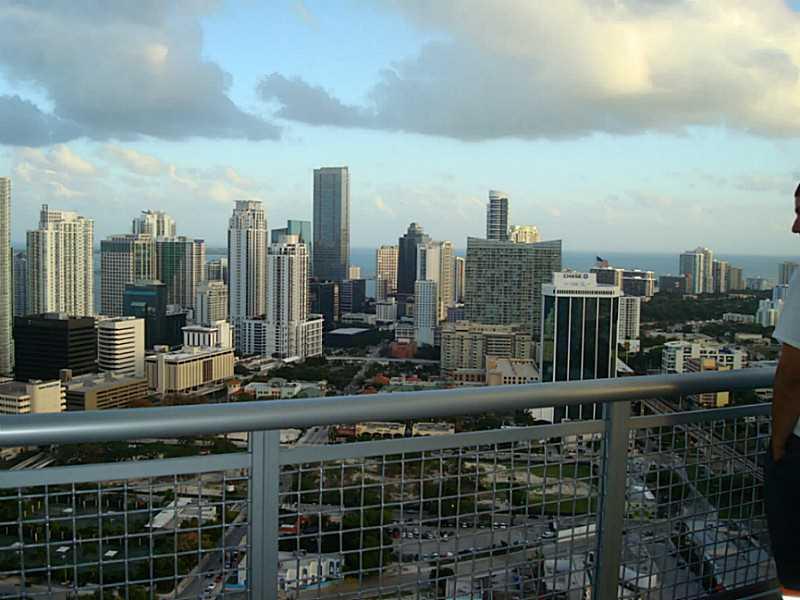 WIND CONDO - Residential Lease