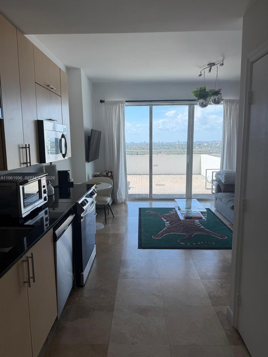 INFINITY AT BRICKELL COND - Residential