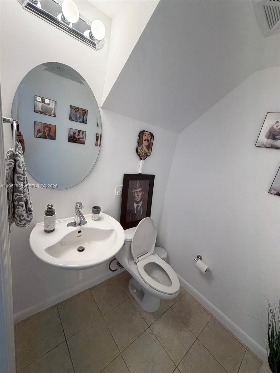 INFINITY AT BRICKELL COND - Residential