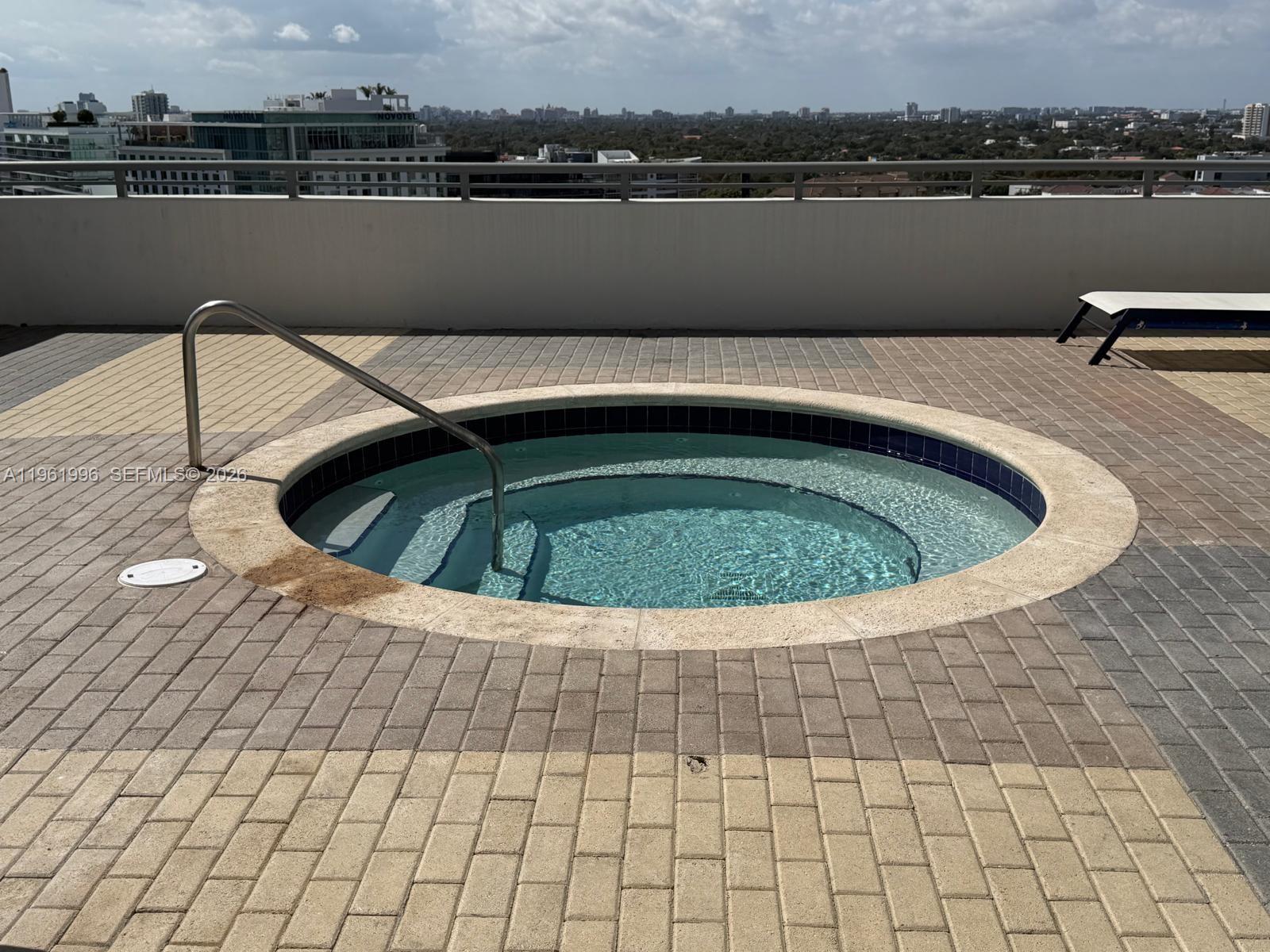 INFINITY AT BRICKELL COND - Residential