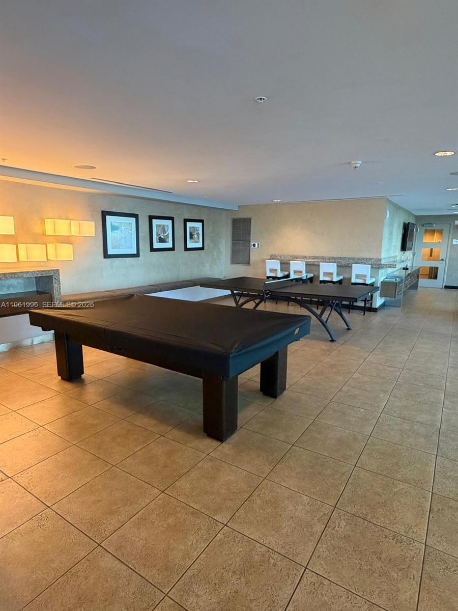 INFINITY AT BRICKELL COND - Residential