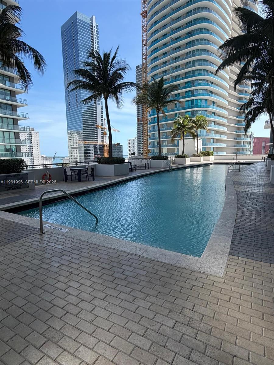 INFINITY AT BRICKELL COND - Residential