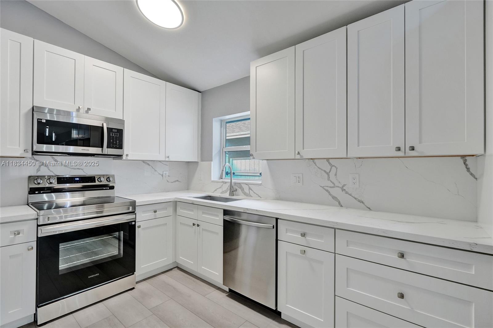 2349 NW 34th Ave