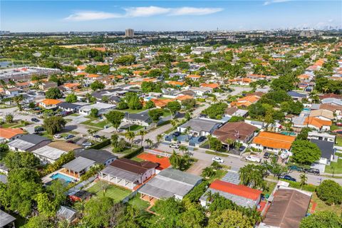 Tiny photo for 330 SW 104th Ct, Sweetwater, FL 33174 (MLS # A12006648)